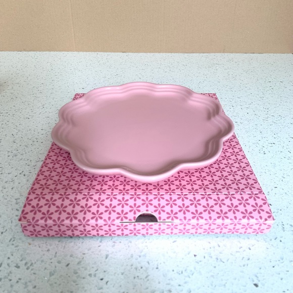 Le Creuset Flower Plate - Picture 2 of 5